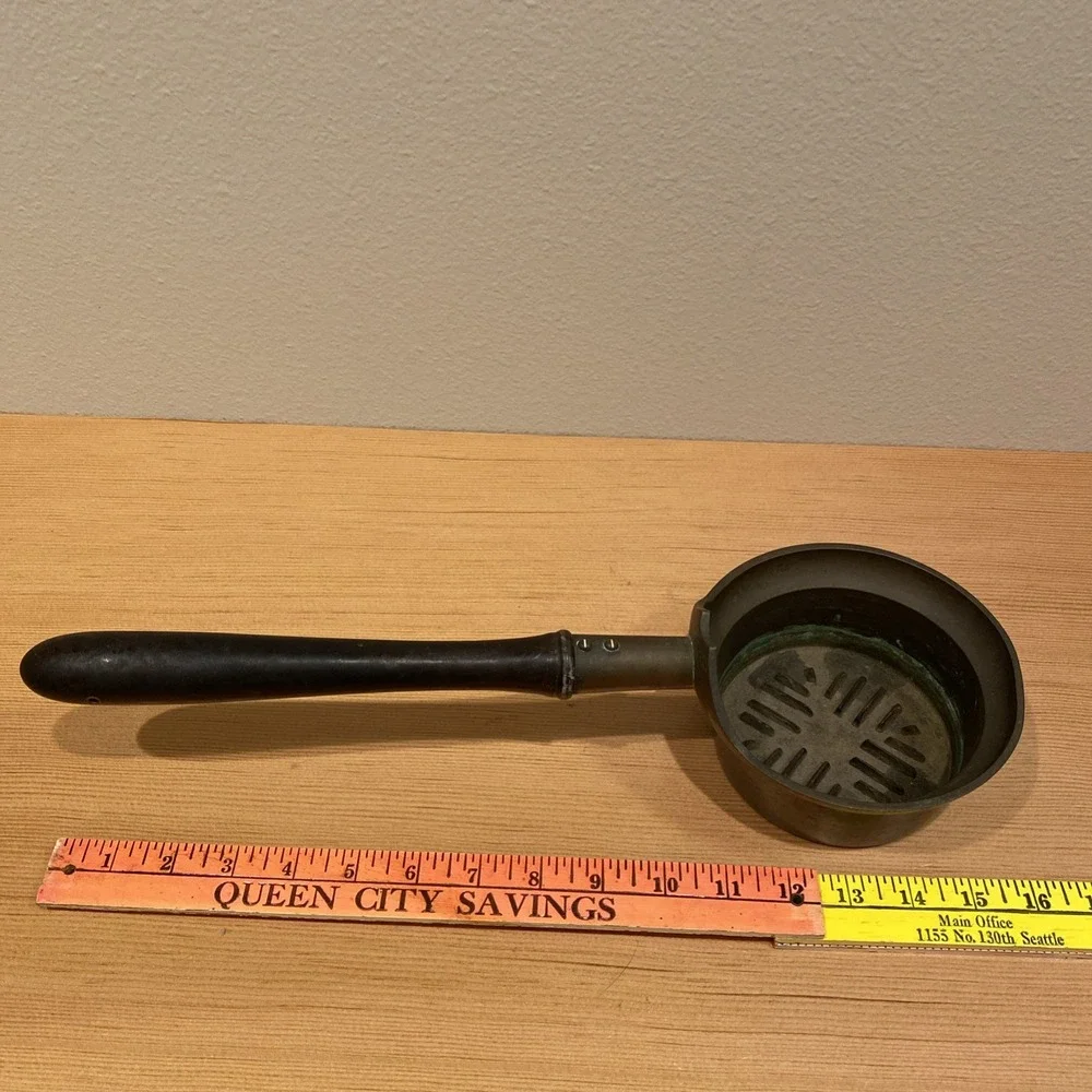 Vintage Silk Iron Pan Long Handle Green‎ Oxidation